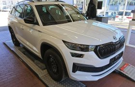 Skoda Kodiaq Sportline 4x4, 2023 рік, пробіг 103 300 км, Дизель — фото 3