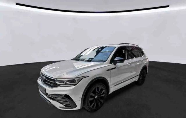 Volkswagen Tiguan Allspace R-Line 4Motion, 2022 рік, пробіг 157 500 км — купити з доставкою в Україну