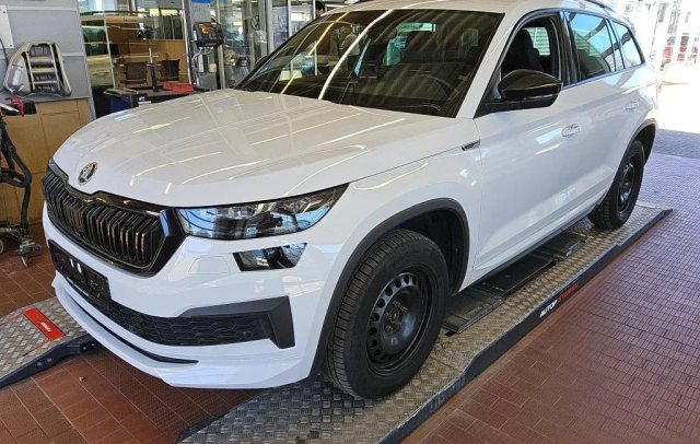 Skoda Kodiaq Sportline 4x4, 2023 рік, пробіг 103 300 км — купити з доставкою в Україну