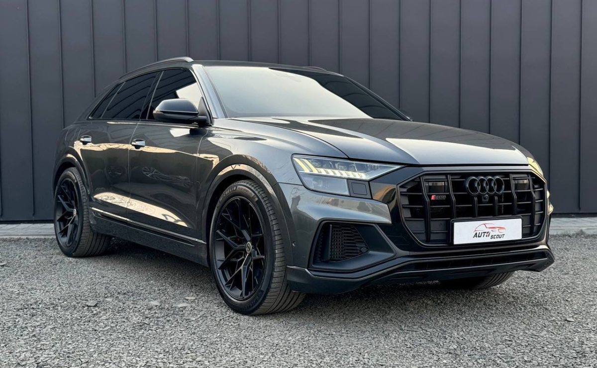 AUDI SQ8 TFSI QUATTRO, 2021 рік, пробіг 106 700 км, Бензин — фото 3 з 30