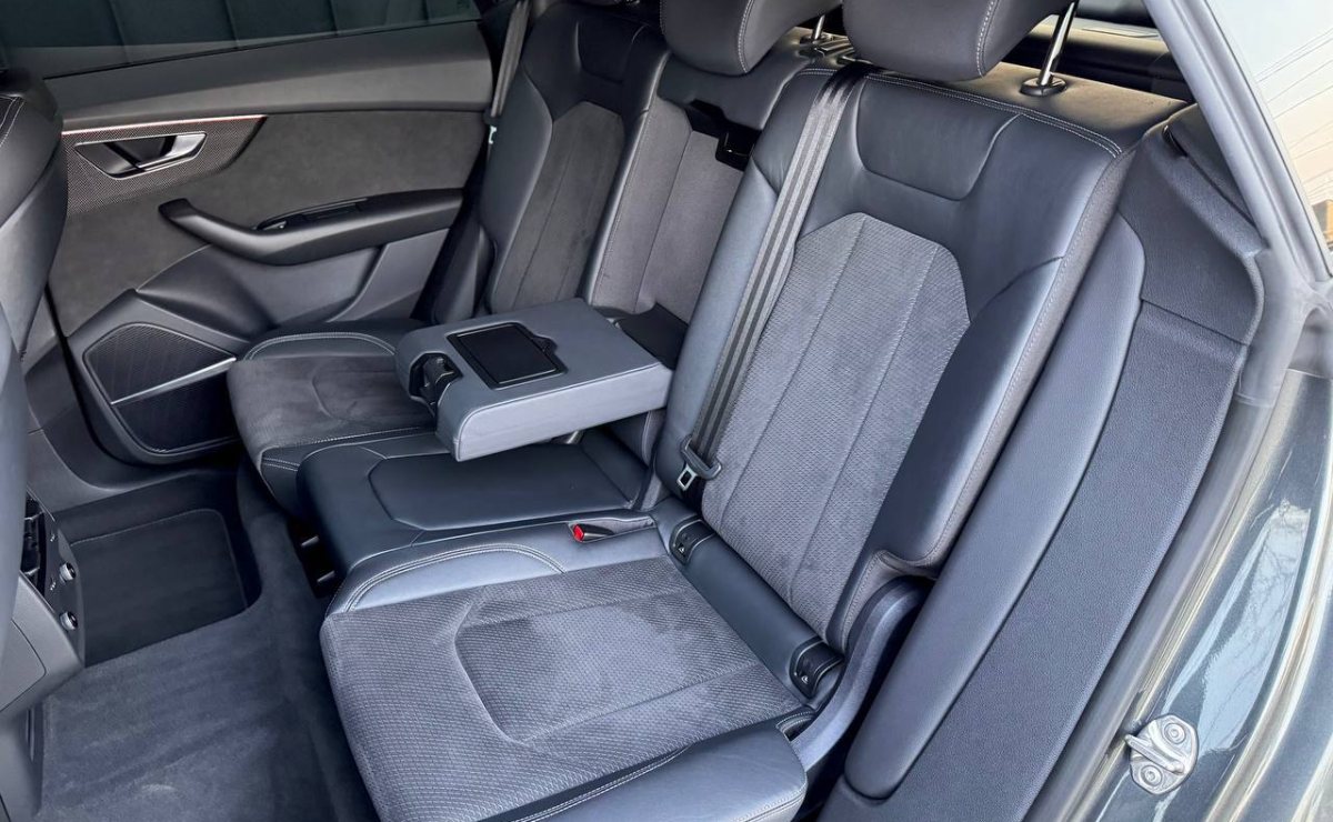 AUDI SQ8 TFSI QUATTRO, 2021 рік, пробіг 106 700 км, Бензин — фото 29 з 30