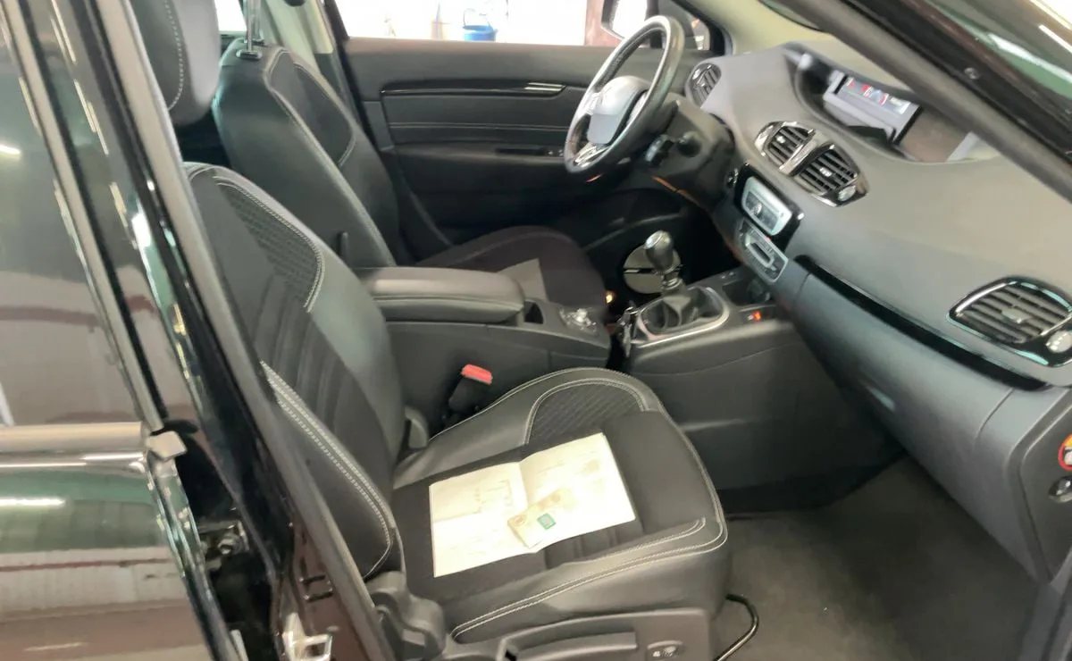 Renault Grand Scenic 1.6 dCi BOSE Edition, 2016 рік, пробіг 174 500 км, Дизель — фото 8 з 12