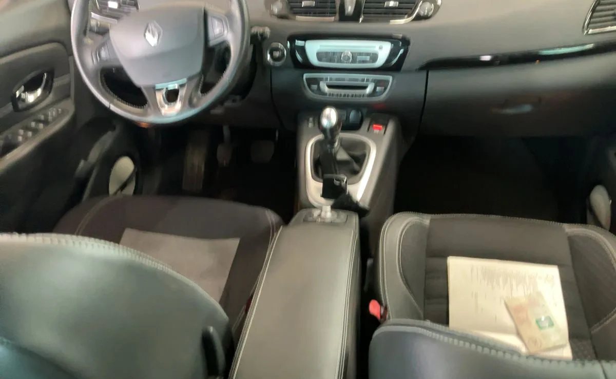 Renault Grand Scenic 1.6 dCi BOSE Edition, 2016 рік, пробіг 174 500 км, Дизель — фото 9 з 12