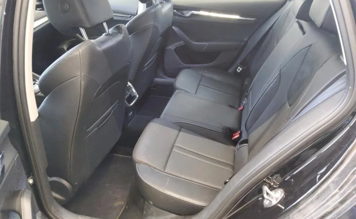 Skoda Octavia 2.0 TDI DSG, 2023 рік, пробіг 150 105 км, Дизель — фото 10 з 12