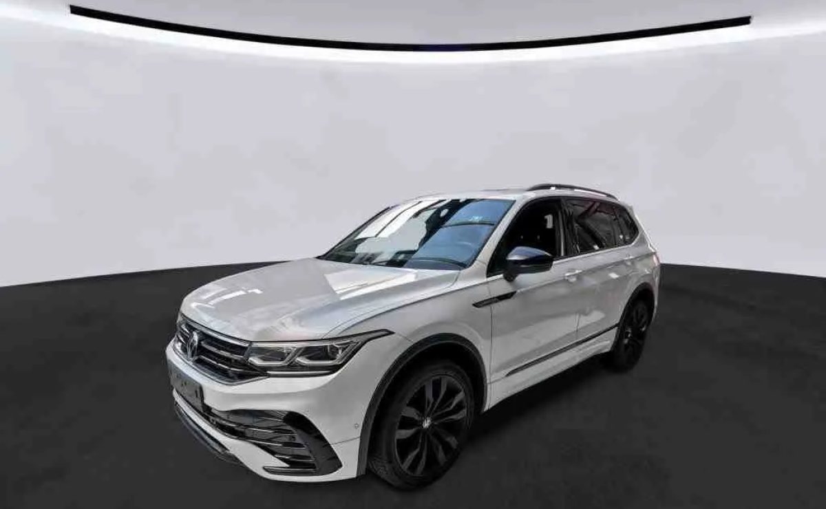 Volkswagen Tiguan Allspace R-Line 4Motion, 2022 рік, пробіг 157 500 км, Дизель — фото 1 з 9
