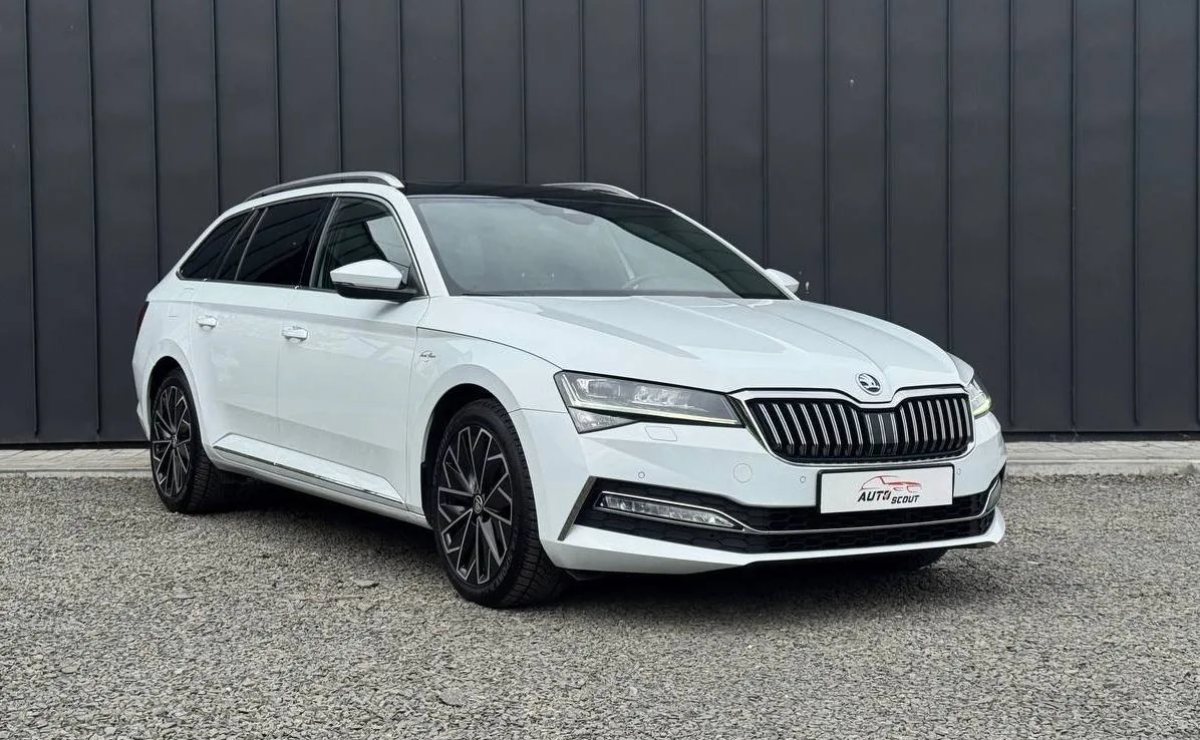 SKODA SUPERB LAURIN & KLEMENT, 2021 рік, пробіг 154 600 км, Дизель — фото 3 з 29