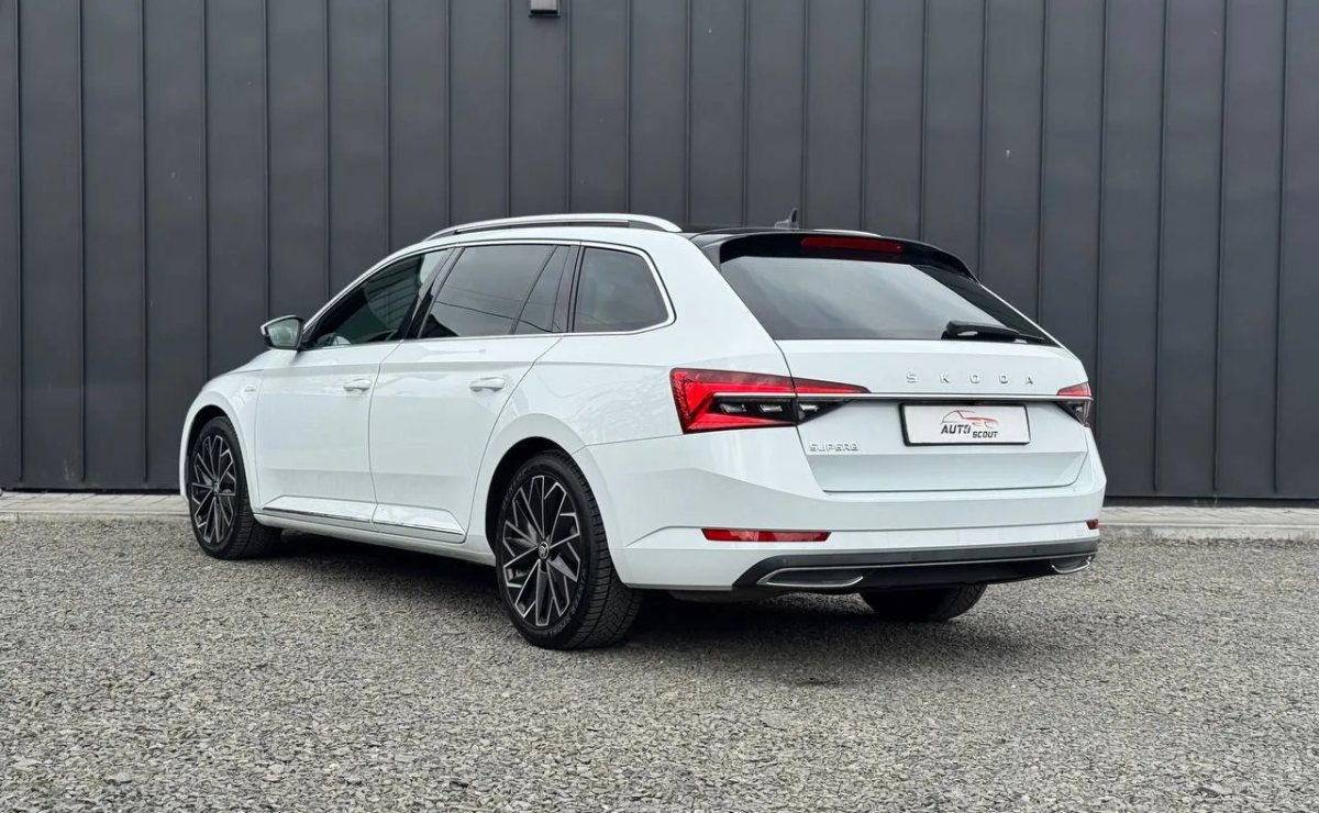 SKODA SUPERB LAURIN & KLEMENT, 2021 рік, пробіг 154 600 км, Дизель — фото 4 з 29