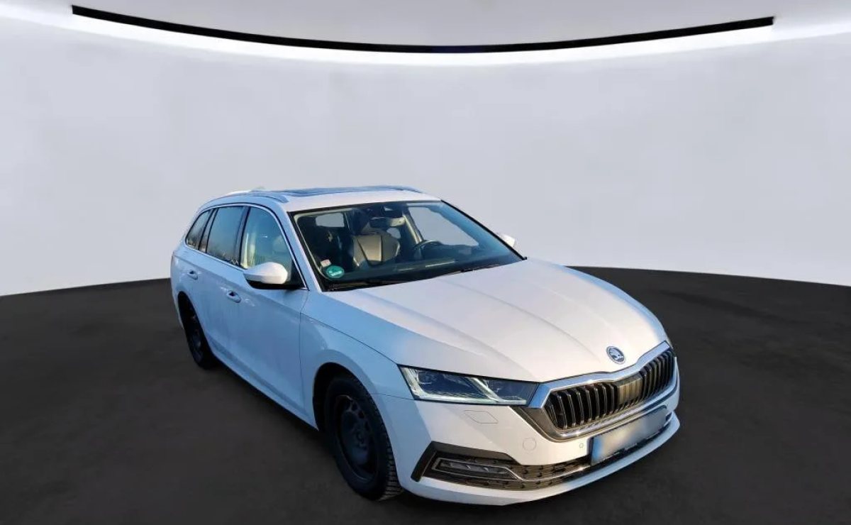 Skoda Octavia TDI Estate Style, 2022 рік, пробіг 152 200 км, Дизель — фото 2 з 12
