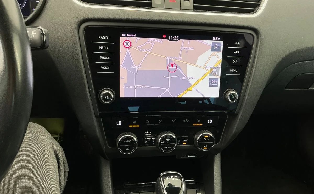 Skoda Octavia 2.0 TDI Laurin & Klement, 2019 рік, пробіг 181 400 км, Дизель — фото 13 з 15