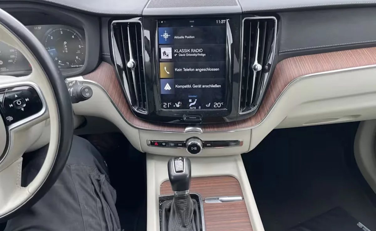 Volvo XC60 Inscription AWD, 2018 рік, пробіг 145 900 км, Дизель — фото 11 з 22