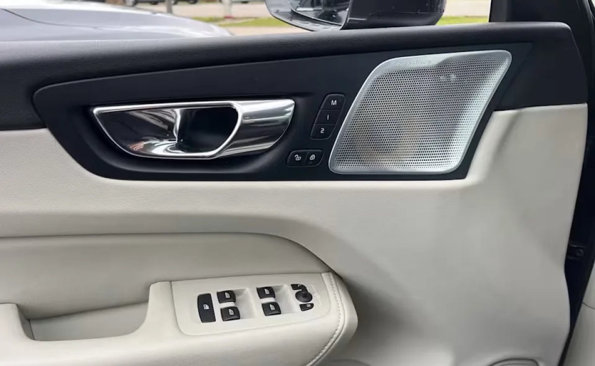 Volvo XC60 Inscription AWD, 2018 рік, пробіг 145 900 км, Дизель — фото 15 з 22