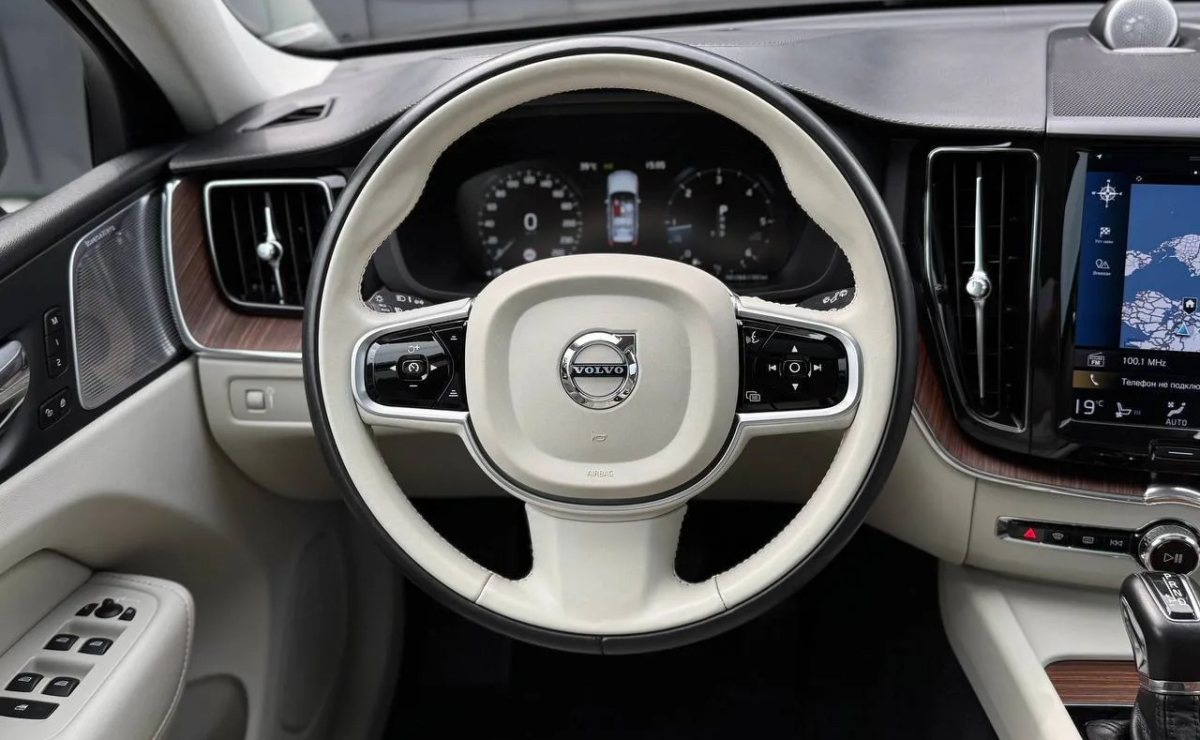 Volvo XC60 Inscription AWD, 2018 рік, пробіг 145 900 км, Дизель — фото 25 з 39