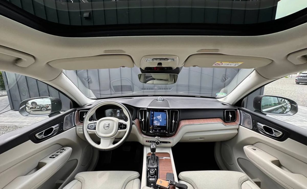 Volvo XC60 Inscription AWD, 2018 рік, пробіг 145 900 км, Дизель — фото 20 з 39