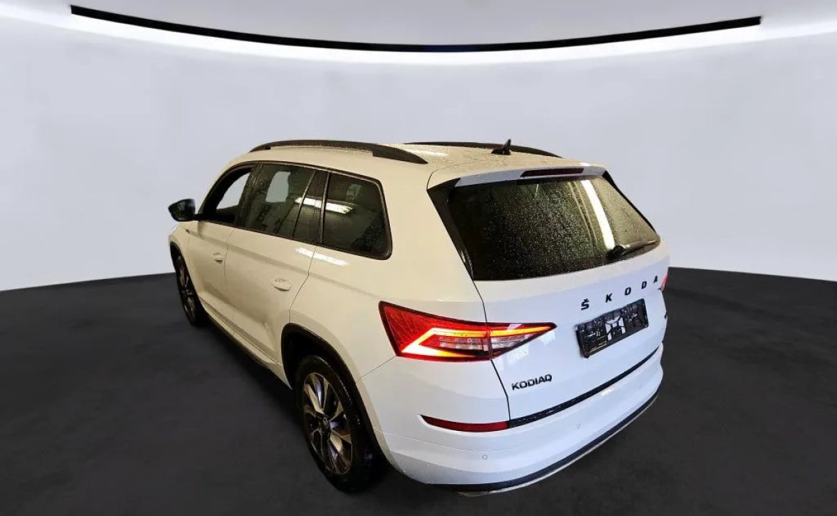 Skoda Kodiaq Sportline 4x4, 2021 рік, пробіг 141 300 км, Дизель — фото 2 з 10