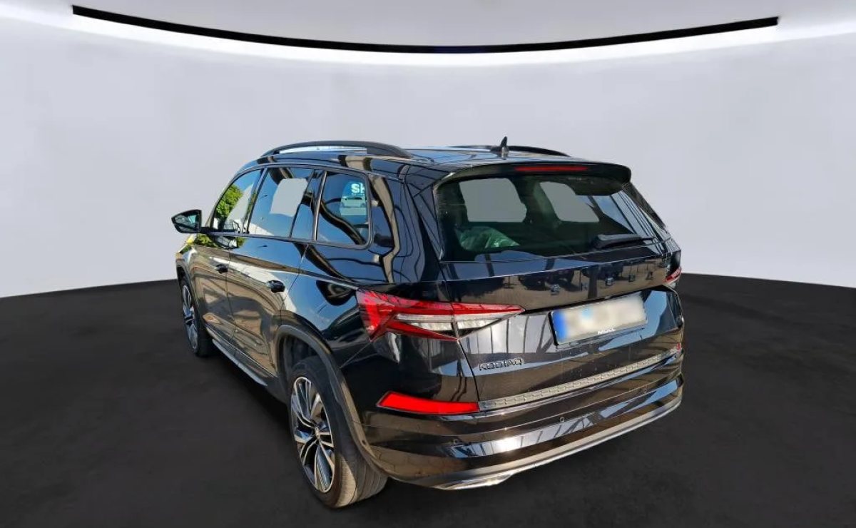 Skoda Kodiaq Sportline 4x4, 2023 рік, пробіг 127 800 км, Дизель — фото 3 з 10