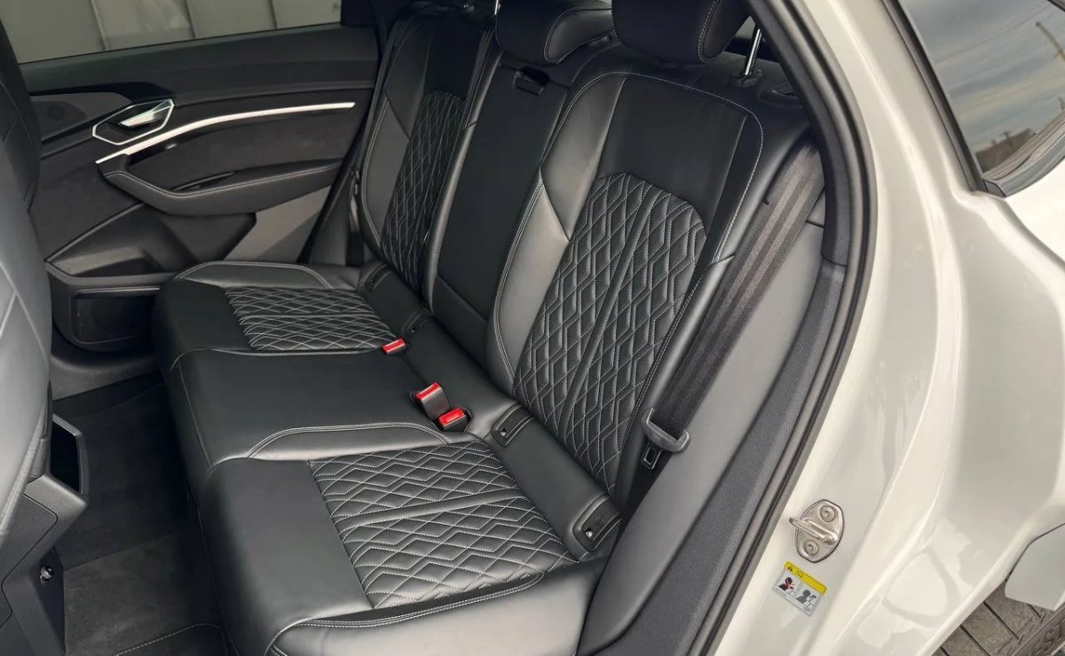 AUDI E-TRON S, 2022 рік, пробіг 79 700 км, Електро — фото 34 з 35