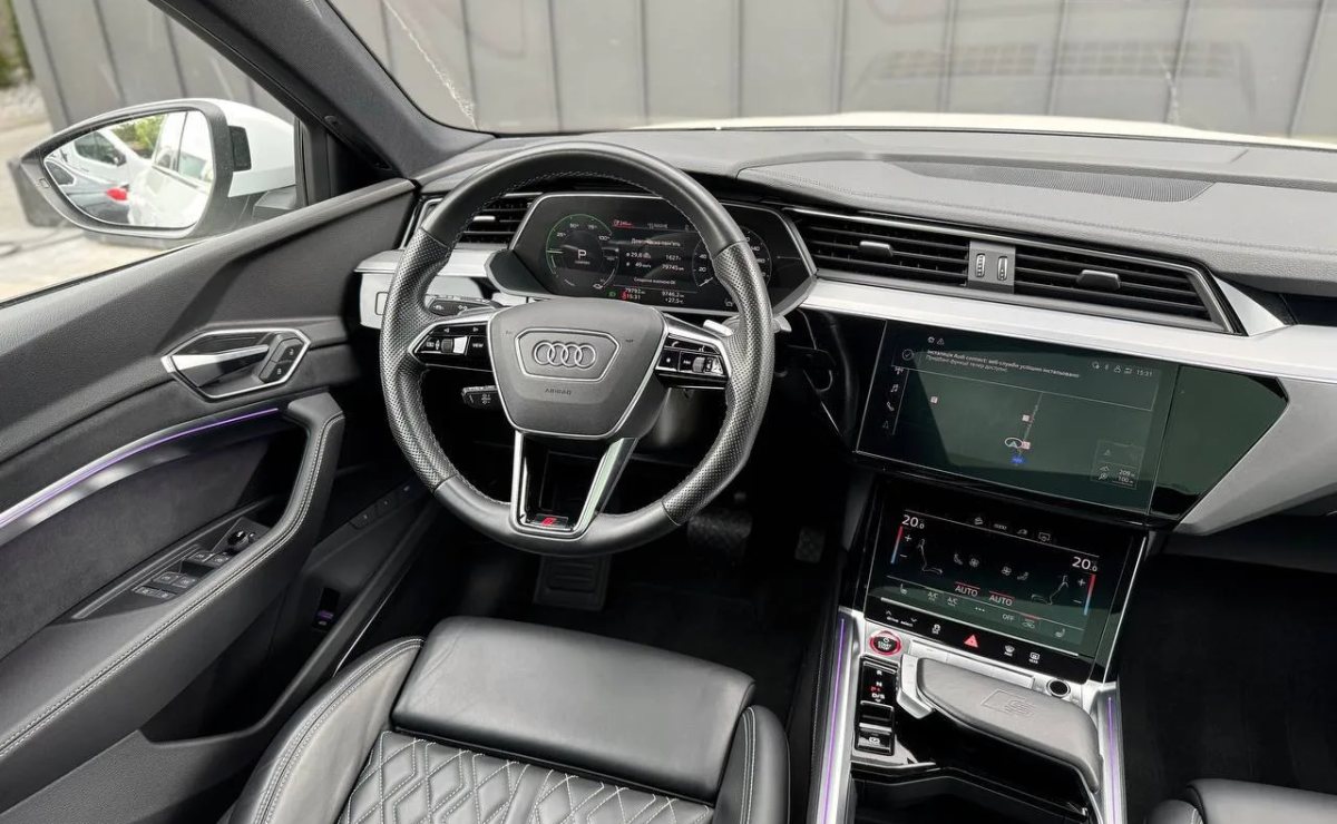 AUDI E-TRON S, 2022 рік, пробіг 79 700 км, Електро — фото 23 з 35
