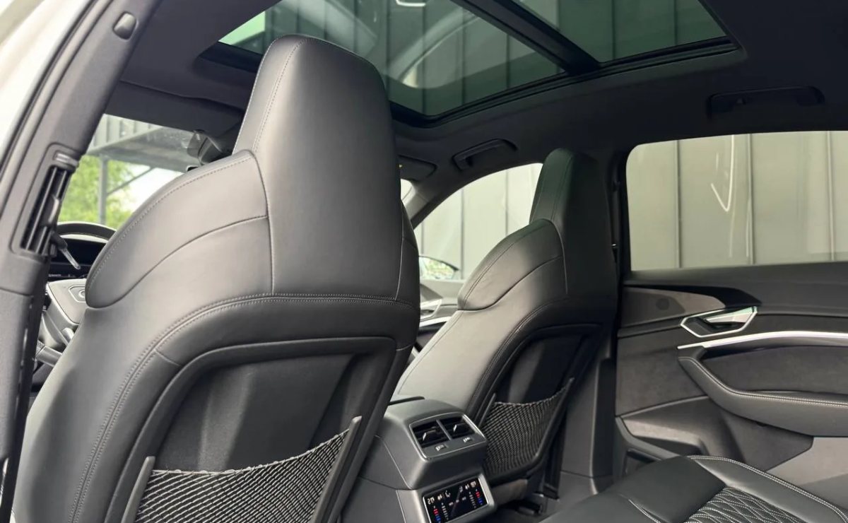 AUDI E-TRON S, 2022 рік, пробіг 79 700 км, Електро — фото 21 з 35