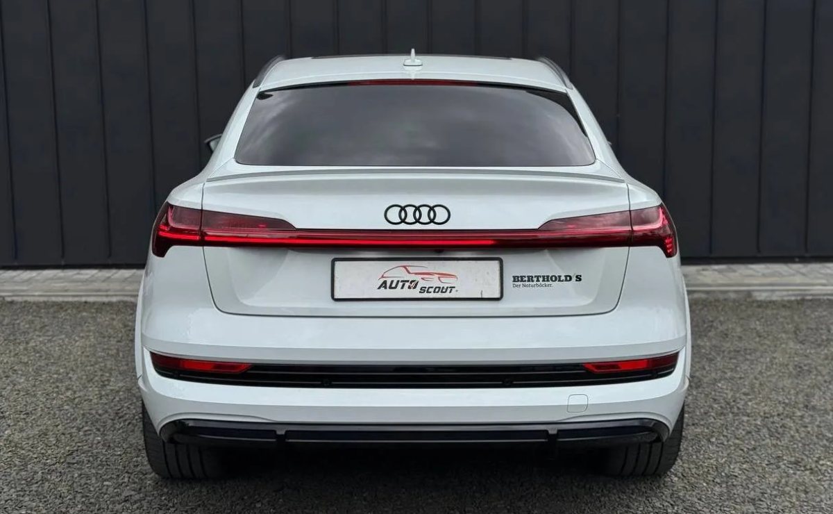 AUDI E-TRON S, 2022 рік, пробіг 79 700 км, Електро — фото 5 з 35