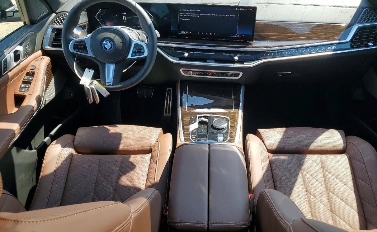 BMW X5 XDRIVE50E, 2024 рік, пробіг 32 600 км, Гібрид (PHEV) — фото 8 з 12