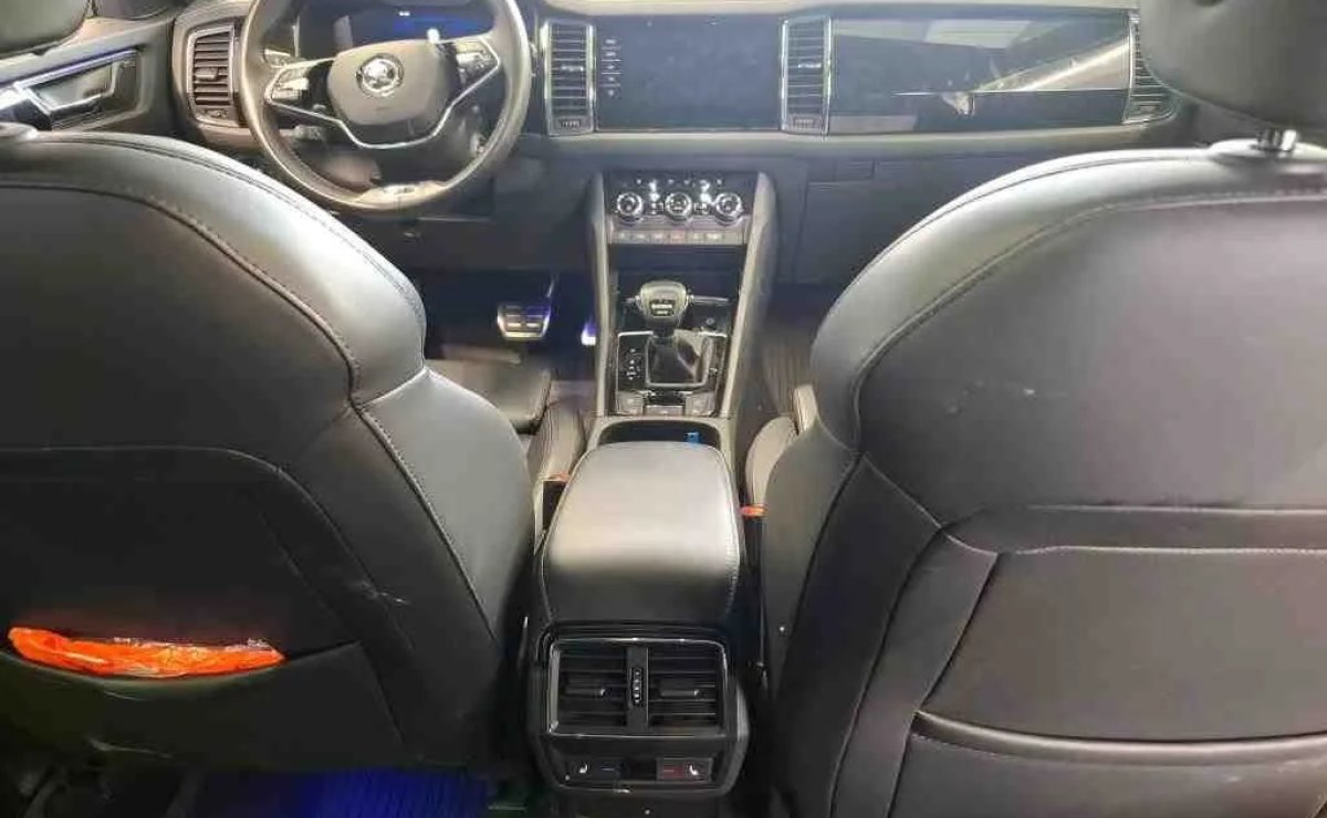 Skoda Kodiaq LAUTIN & KLEMENT 4X4, 2023 рік, пробіг 139 000 км, Дизель — фото 7 з 10