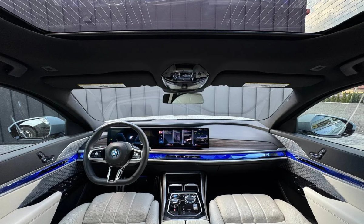 BMW i7 xDRIVE 60, 2022 рік, пробіг 49 800 км, Електро — фото 19 з 38