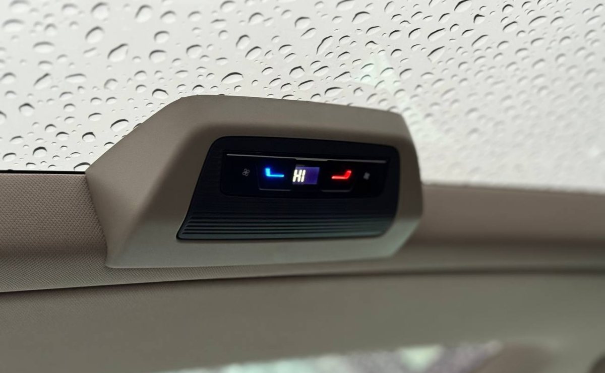 Volkswagen T7 MULTIVAN LONG, 2022 рік, пробіг 97 300 км, Дизель — фото 32 з 37