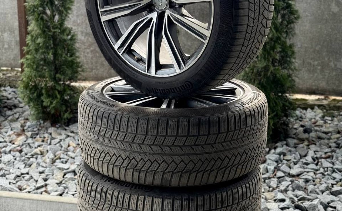 AUDI SQ8 TFSI QUATTRO, 2021 рік, пробіг 106 700 км, Бензин — фото 10 з 30