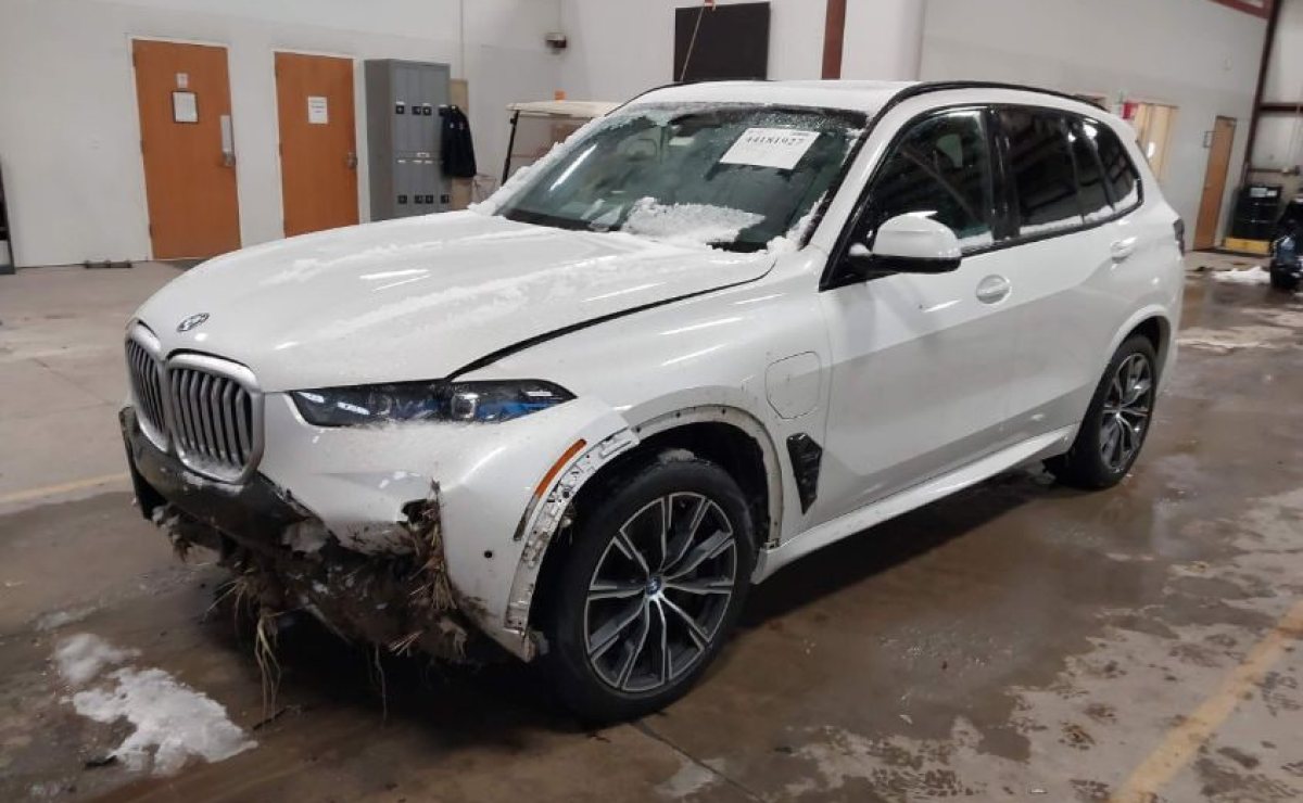BMW X5 XDRIVE 50E M, 2023 рік, пробіг 77 900 км, Гібрид (PHEV) — фото 2 з 15