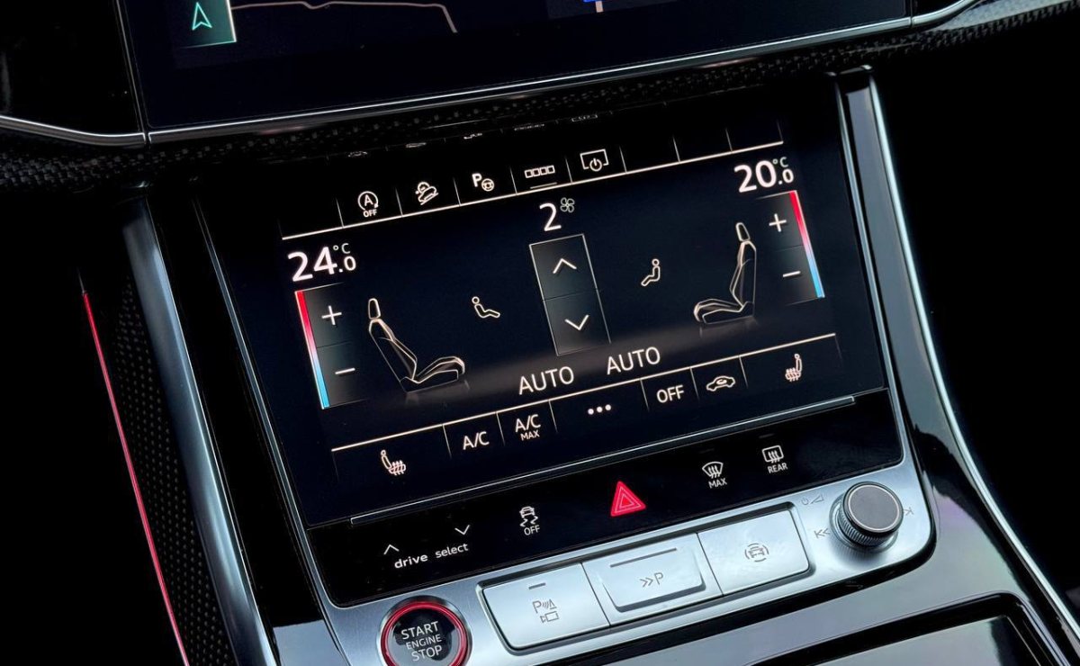 AUDI SQ8 TFSI QUATTRO, 2021 рік, пробіг 106 700 км, Бензин — фото 25 з 30