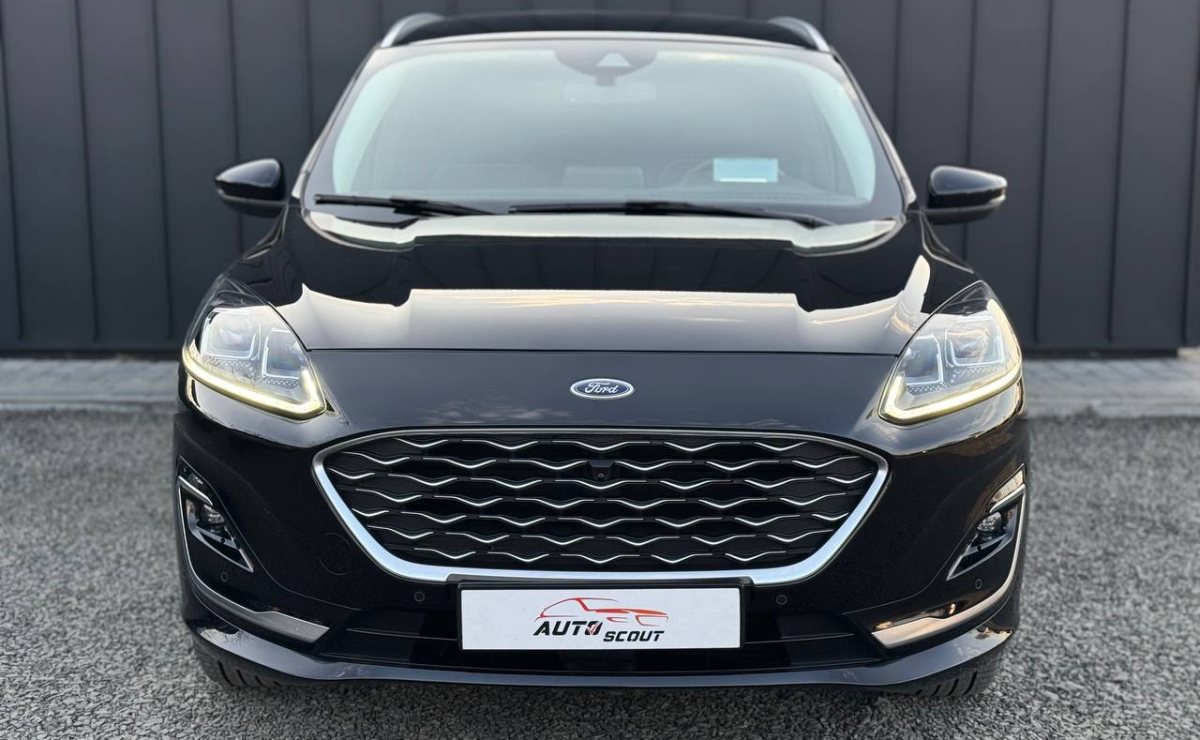 Ford Kuga Vignale 4х4, 2022 рік, пробіг 160 200 км, Дизель — фото 2 з 31