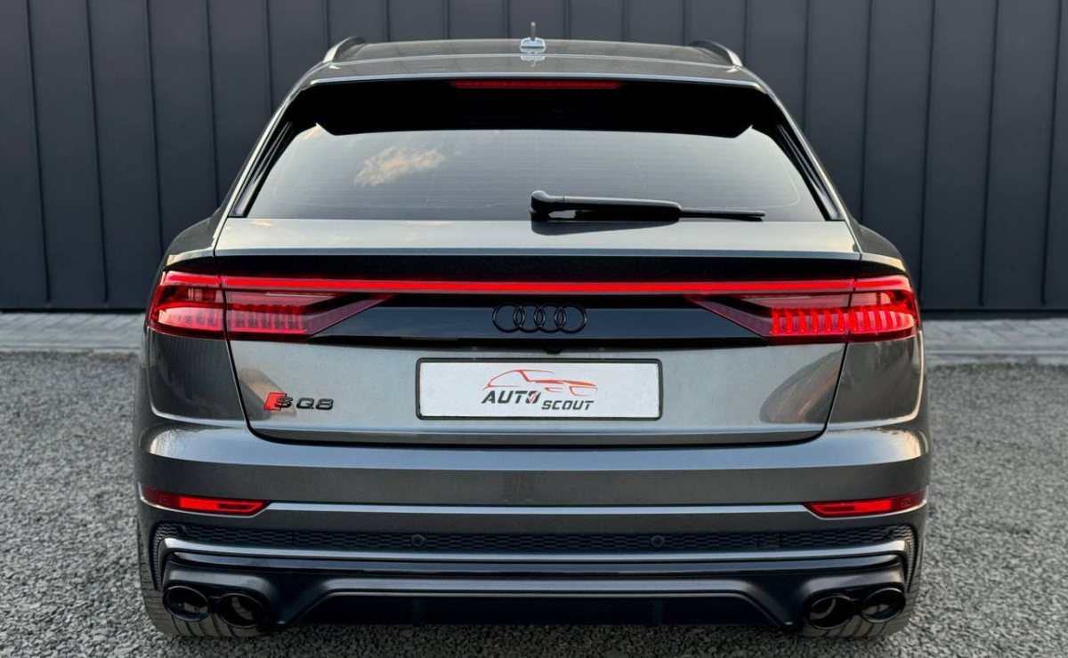 AUDI SQ8 TFSI QUATTRO, 2021 рік, пробіг 106 700 км, Бензин — фото 5 з 30